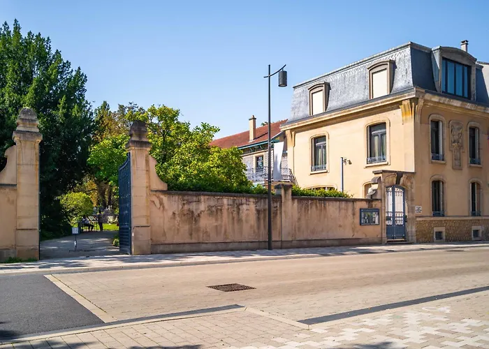 Le Coquet De Pasteur - A 5 Minutes A Pied De Thermal, A 10 Min Du Campus Artem Apartment *